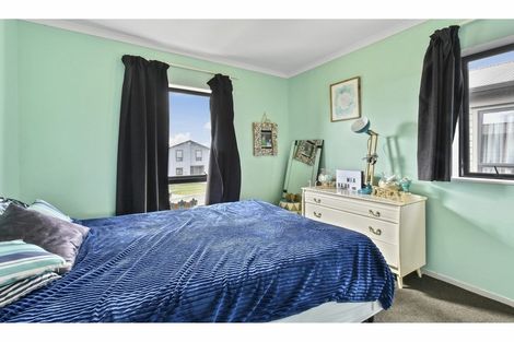 Photo of property in 22 Kaimoana Street, Weymouth, Auckland, 2103