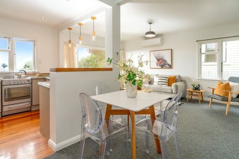 Photo of property in 22 Whaui Street, Vogeltown, Wellington, 6021