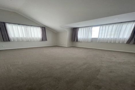 Photo of property in 3/485 Don Buck Road, Massey, Auckland, 0614