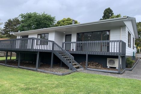 Photo of property in 8 Wirihana Road, Titirangi, Auckland, 0604