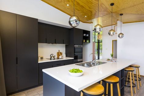 Photo of property in 68 Emerald Hill Drive, Birchville, Upper Hutt, 5018