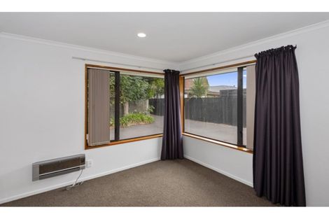 Photo of property in 2/30 Jennifer Street, Bryndwr, Christchurch, 8053