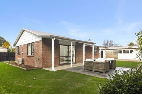 Photo of property in 683 Main North Road, Belfast, Christchurch, 8051