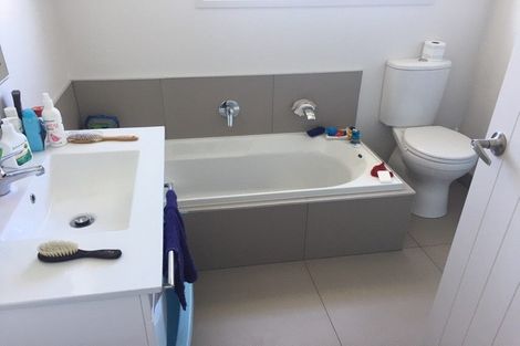 Photo of property in 49 Maylee Crescent, Gulf Harbour, Whangaparaoa, 0930