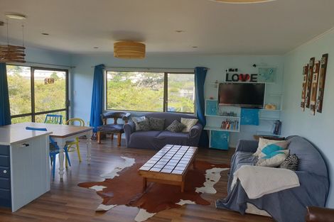 Photo of property in 1/35 St Leonards Road, Kelston, Auckland, 0602