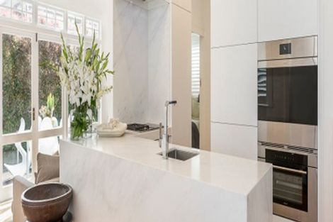 Photo of property in 6 Belle Vue Avenue, Northcote Point, Auckland, 0627