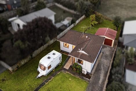 Photo of property in 19 Matipo Drive, Tuakau, 2121