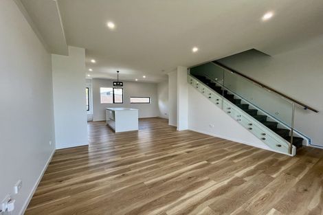 Photo of property in 523c Pakuranga Road, Howick, Auckland, 2010