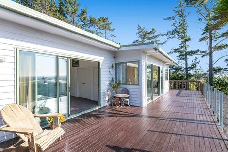 Photo of property in 91 Mangakura Road, Helensville, 0875