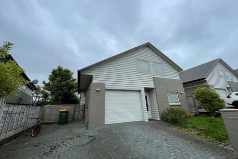 Photo of property in 2/19 Nimstedt Avenue, Oteha, Auckland, 0632