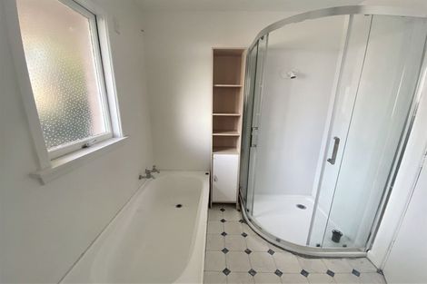 Photo of property in 8 Glenora Place, Hornby, Christchurch, 8042