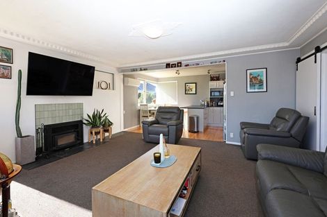 Photo of property in 42 Arun Street, South Hill, Oamaru, 9400