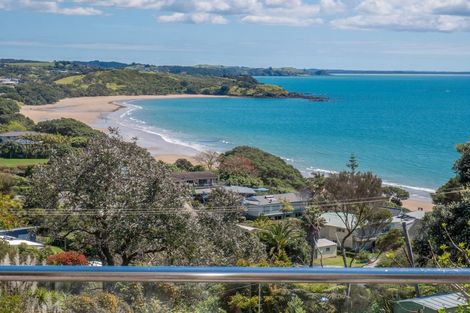 Photo of property in 16 Rangikapiti Road, Coopers Beach, 0420