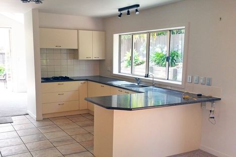 Photo of property in 6 Ponderosa Drive, Oteha, Auckland, 0632