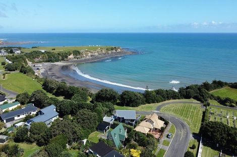 Photo of property in 1 Wilson Road, Opunake, 4616