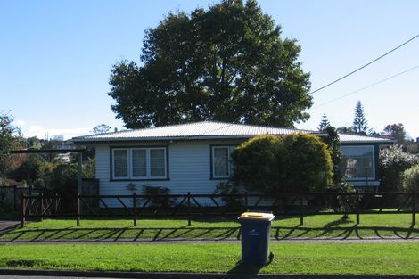 Photo of property in 37 Withers Road, Glen Eden, Auckland, 0602