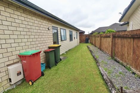 Photo of property in 16 Chadwick Place, Rototuna North, Hamilton, 3210