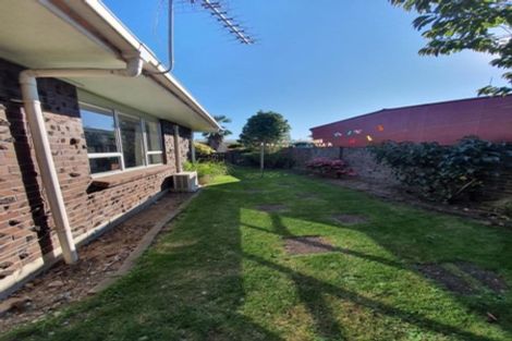 Photo of property in 2/23 South Street, Papakura, 2110