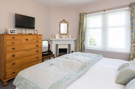 Photo of property in 19-21 Leicester Street, Picton, 7220