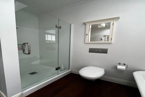 Photo of property in 35 Glenbervie Terrace, Thorndon, Wellington, 6011