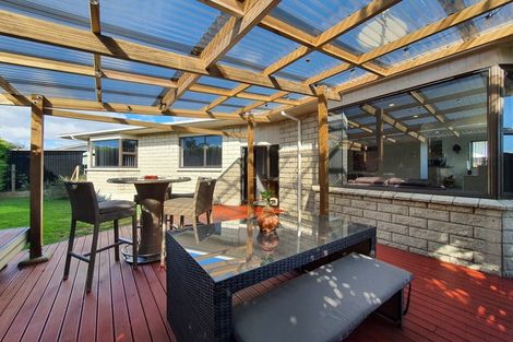 Photo of property in 31 Tiverton Crescent, Whalers Gate, New Plymouth, 4310