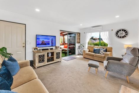 Photo of property in 22b Vincent Street, Howick, Auckland, 2014