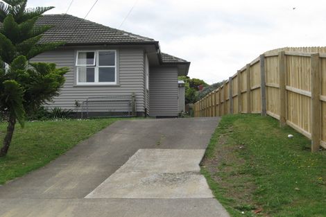 Photo of property in 46 Plumley Crescent, Mangere, Auckland, 2022
