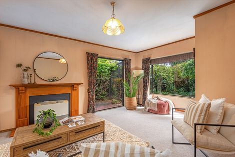 Photo of property in 3 Franklin Avenue, Hokowhitu, Palmerston North, 4410