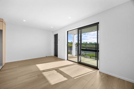 Photo of property in 6 Harikoa Way, Karaka, 2113