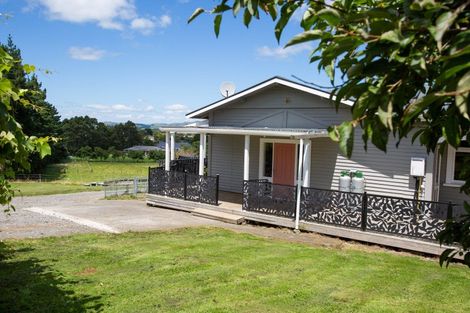 Photo of property in 133 Adelaide Road, Dannevirke, 4930