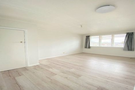 Photo of property in 48 Arimu Road, Papakura, 2110