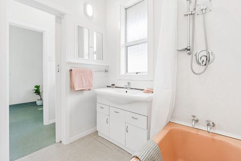 Photo of property in 57 Hargest Crescent, Saint Kilda, Dunedin, 9012