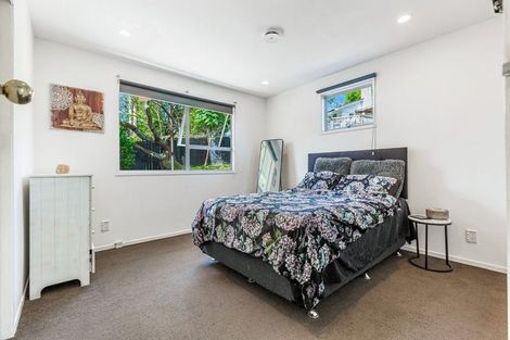 Photo of property in 42 Brunner Road, Glen Eden, Auckland, 0602