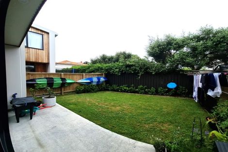 Photo of property in 16b Inglis Street, Seatoun, Wellington, 6022