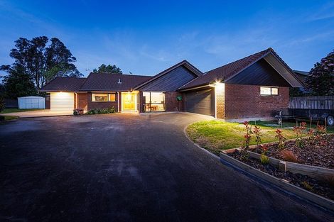 Photo of property in 15 Ashburn Lane, Awapuni, Palmerston North, 4412