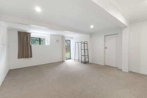 Photo of property in 12 Ash Place, Whalers Gate, New Plymouth, 4310
