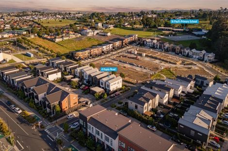 Photo of property in 4 Kapia Road, Westgate, Auckland, 0614