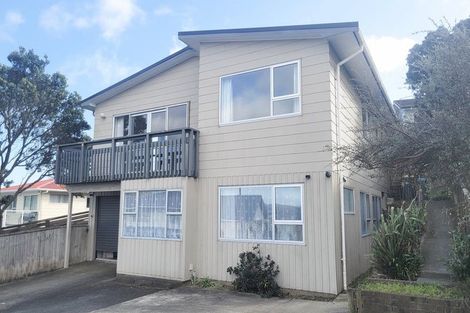 Photo of property in 24 Pennant Grove, Titahi Bay, Porirua, 5022