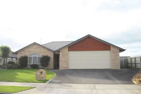 Photo of property in 38 Cranbrook Place, Rototuna North, Hamilton, 3210
