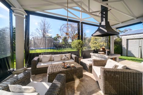 Photo of property in 6 Carlton Avenue, Palmerston North, 4414