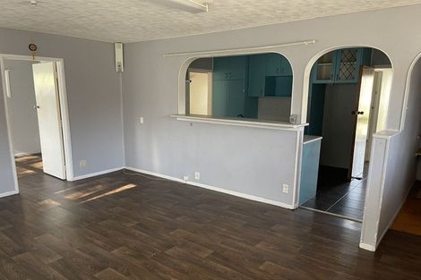 Photo of property in 17 Archmillen Avenue, Pakuranga Heights, Auckland, 2010