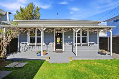 Photo of property in 94 Holly Road, St Albans, Christchurch, 8014