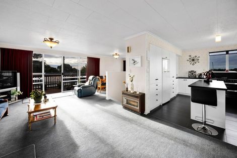 Photo of property in 17 Smeaton Road, Bell Block, New Plymouth, 4312