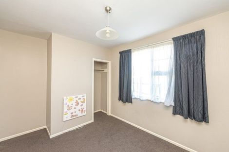 Photo of property in 2 Kotuku Street, Castlecliff, Whanganui, 4501
