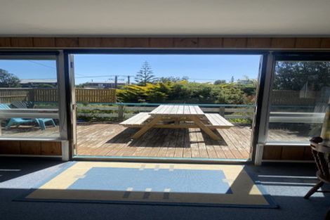 Photo of property in 42 Rua Avenue, Waitarere Beach, Levin, 5510