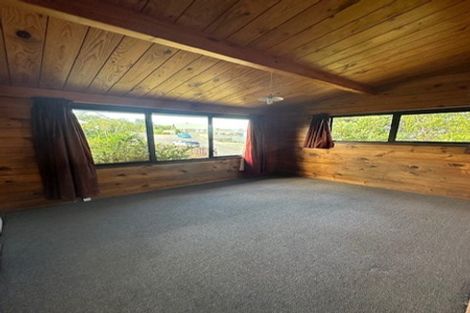 Photo of property in 6 Wisteria Grove, Maungaraki, Lower Hutt, 5010