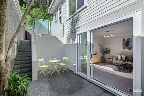 Photo of property in 225 Muritai Road, Eastbourne, Lower Hutt, 5013