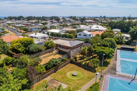 Photo of property in 9b Normanby Street, Fitzroy, New Plymouth, 4312