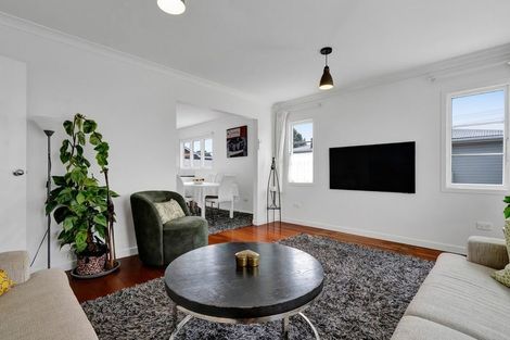 Photo of property in 41 Princes Street, Fitzroy, New Plymouth, 4312