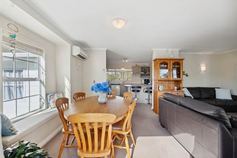 Photo of property in 15a Puriri Street, Hilltop, Taupo, 3330